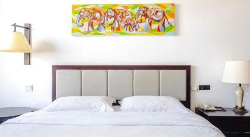 Sky City Hotel Vientiane Bagian luar foto